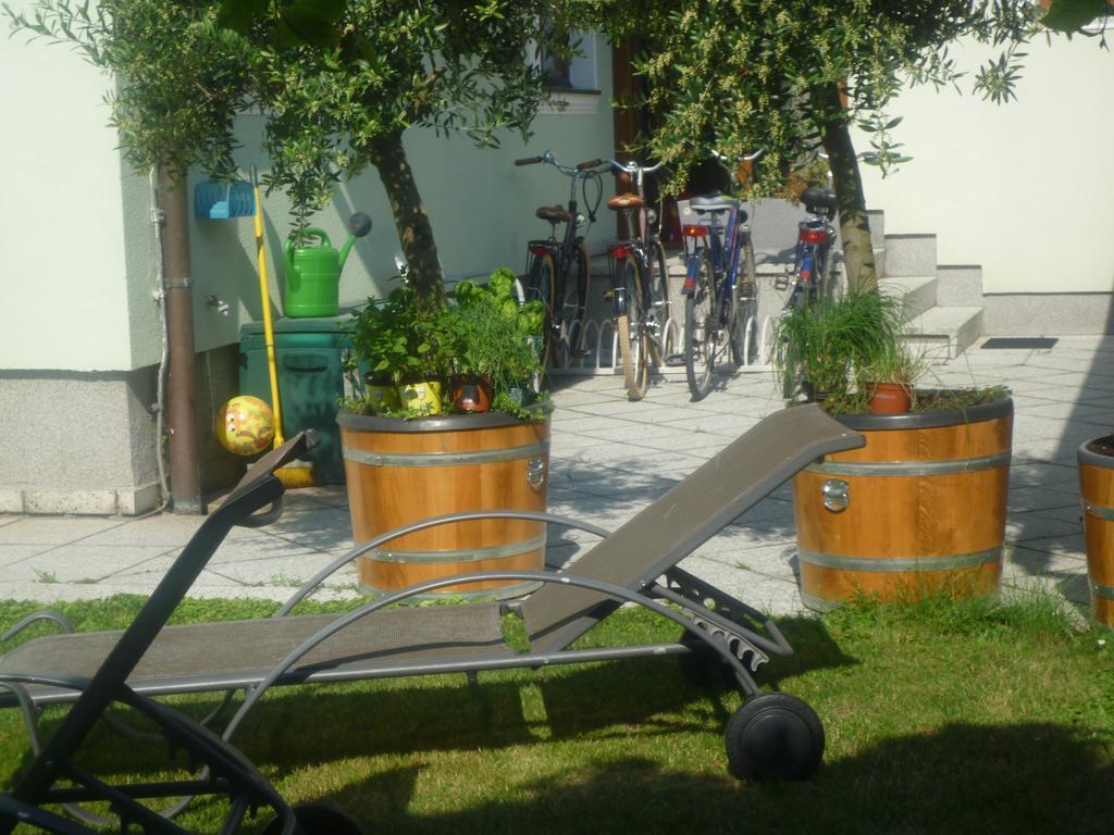 Gartenpension Prosl Вена Экстерьер фото