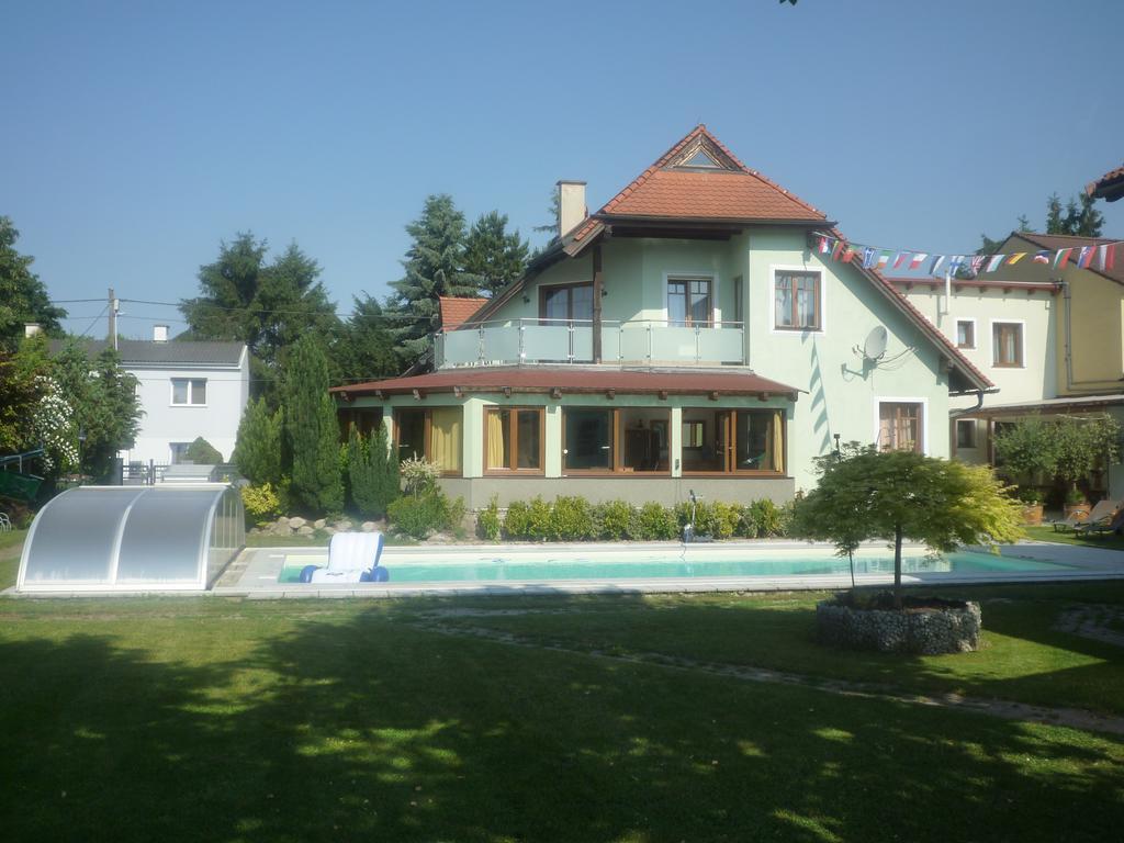 Gartenpension Prosl Вена Экстерьер фото