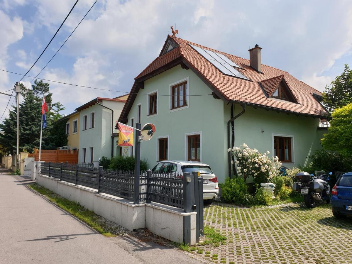 Gartenpension Prosl Вена Экстерьер фото